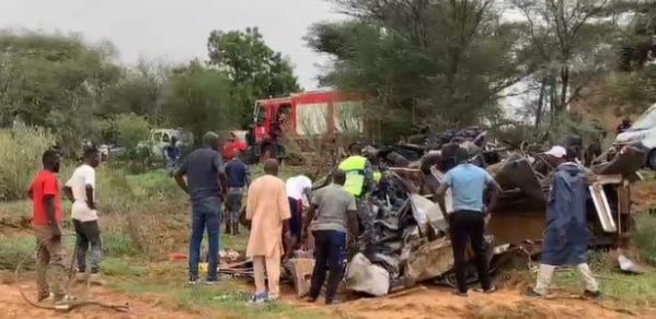 Accident á Louga: 24 morts et 52 blessés Accident á Louga: 24 morts et 52 blessés