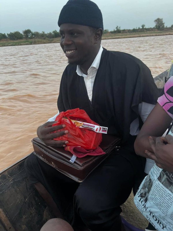 Le jeune opposant Ngagne Demba Touré sur les chemins de l'exil politique Le jeune opposant Ngagne Demba Touré sur les chemins de l'exil politique