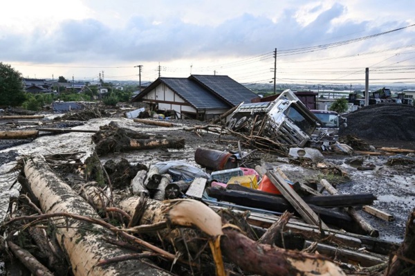 Japon - Une centaine de glissements de terrain après des pluies record