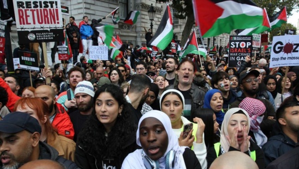 A Londres, plus de 100 000 manifestants réclament "la fin de la guerre à Gaza" A Londres, plus de 100 000 manifestants réclament "la fin de la guerre à Gaza"