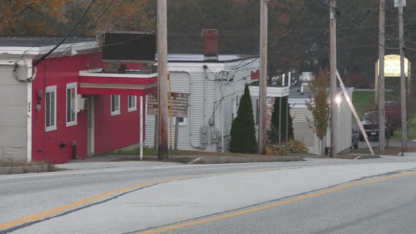 A Lewiston, ville fantôme, les habitants terrés chez eux pendant la traque du tueur