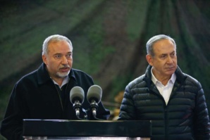 Avigdor Lieberman (g) et Benyamin Natanyahu Avigdor Lieberman (g) et Benyamin Natanyahu