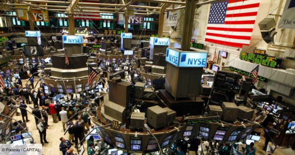 Wall Street, légèrement dans le rouge, tente de terminer sur une semaine positive