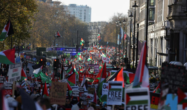 A Londres, une nouvelle manifestation gigantesque en soutien aux Palestiniens