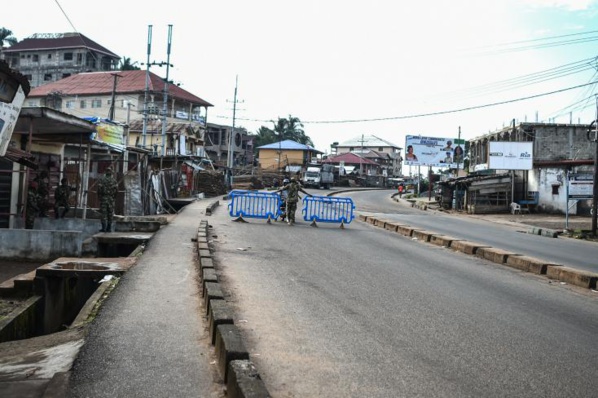 En Sierra Leone, la chasse à l’homme est ouverte après des affrontements ayant fait 13 morts dans l’armée
