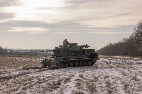 L'armée russe dit avancer "dans toutes les directions", l'Ukraine dit repousser ses attaques