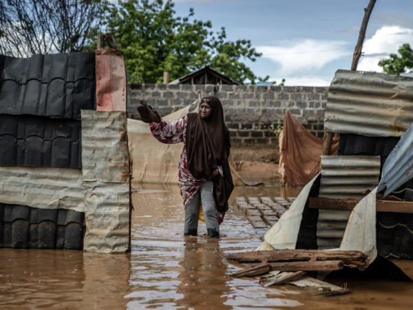 Kenya : les habitants de l'est du pays subissent les conséquences d'inondations dévastatrices Kenya : les habitants de l'est du pays subissent les conséquences d'inondations dévastatrices