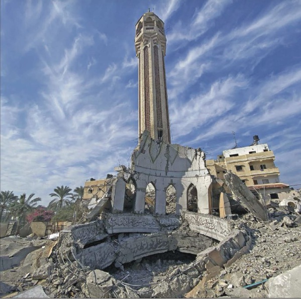 Israël détruit la plus grande et la plus ancienne mosquée de Gaza