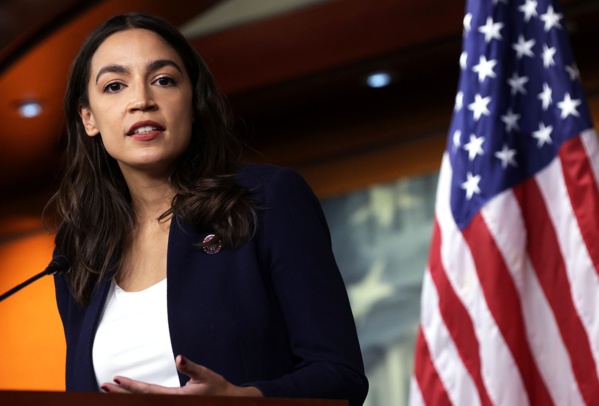 États-Unis : l'élue démocrate Alexandria Ocasio-Cortez dénonce le veto américain à la résolution de l'ONU sur le cessez-le-feu à Gaza États-Unis : l'élue démocrate Alexandria Ocasio-Cortez dénonce le veto américain à la résolution de l'ONU sur le cessez-le-feu à Gaza