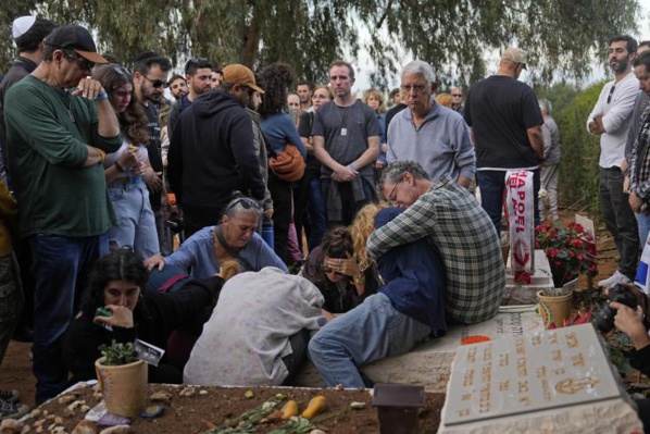 Funérailles d’un otage israélien - La famille accuse l’armée de l’avoir « assassiné »