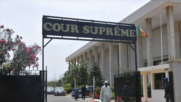 La Défense d'Ousmane Sonko contre-attaque sur deux fronts, explique pourquoi son candidat reste éligible La Défense d'Ousmane Sonko contre-attaque sur deux fronts, explique pourquoi son candidat reste éligible