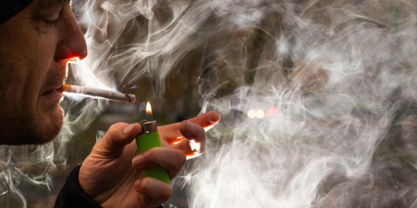 L'usage du tabac recule petit à petit dans le monde selon l'OMS L'usage du tabac recule petit à petit dans le monde selon l'OMS