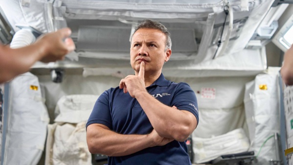 Alper Gezeravci, pilote de chasse de 43 ans, premier turc dans l'espace Alper Gezeravci, pilote de chasse de 43 ans, premier turc dans l'espace