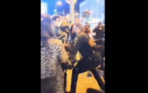 Israël: La police disperse à Tel-Aviv une manifestation pour un cessez-le-feu à Gaza Israël: La police disperse à Tel-Aviv une manifestation pour un cessez-le-feu à Gaza