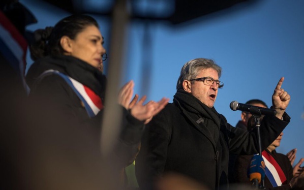 Rassemblement avec Mélenchon devant l'ONU pour un "cessez-le-feu" à Gaza Rassemblement avec Mélenchon devant l'ONU pour un "cessez-le-feu" à Gaza