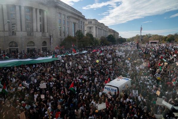 Washington: des milliers de personnes manifestent pour exiger la fin de la guerre à Gaza Washington: des milliers de personnes manifestent pour exiger la fin de la guerre à Gaza