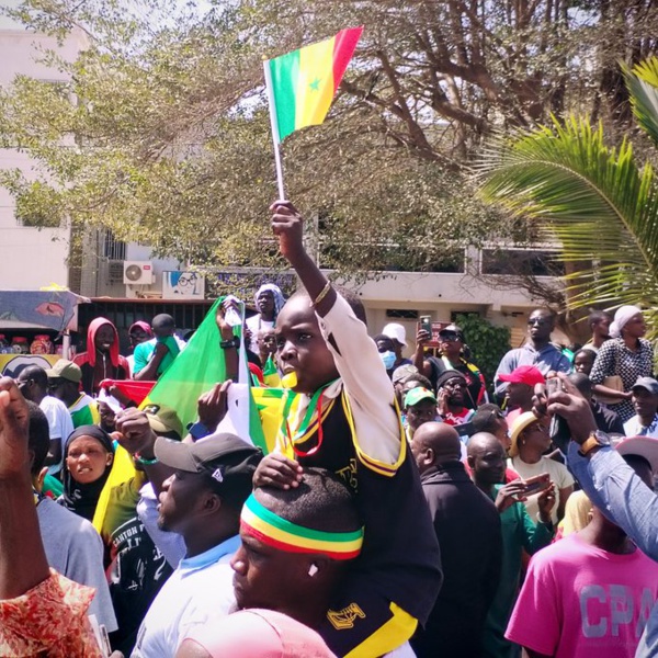 Sursaut citoyen déclare la guerre civique et démocratique au président Macky Sall Sursaut citoyen déclare la guerre civique et démocratique au président Macky Sall