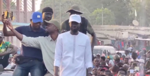 Présidentielle au Sénégal : l'opposant Sonko et son candidat en campagne en Casamance Présidentielle au Sénégal : l'opposant Sonko et son candidat en campagne en Casamance