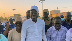 Le candidat Khalifa Sall (ici à Kaolack) Le candidat Khalifa Sall (ici à Kaolack)