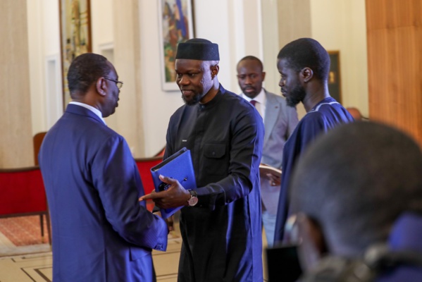 Diomaye et Sonko reçus par le Président Macky Sall au palais de la République