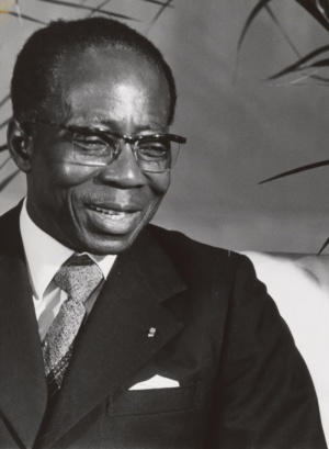 Culture: la bibliothèque de l'ex-président sénégalais Léopold Sédar Senghor en vente