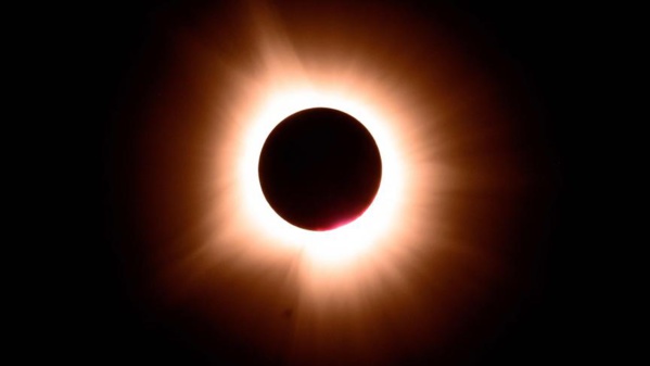 Une éclipse totale traverse l'Amérique Une éclipse totale traverse l'Amérique