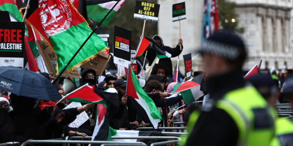 Londres: manifestation massive contre les livraisons d'armes britanniques à Israël