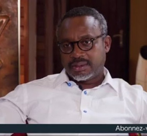 Le journaliste camerounais Haman Mana, exilé aux Etats-Unis Le journaliste camerounais Haman Mana, exilé aux Etats-Unis