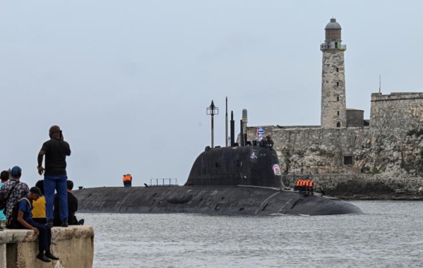 Cuba - Arrivée de quatre vaisseaux russes dont un sous-marin nucléaire Cuba - Arrivée de quatre vaisseaux russes dont un sous-marin nucléaire