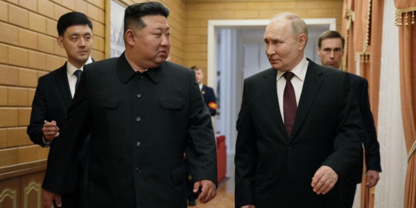 Kim assure Poutine de son soutien pour l’Ukraine et signe un pacte de défense mutuelle Kim assure Poutine de son soutien pour l’Ukraine et signe un pacte de défense mutuelle