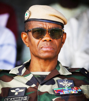 Le Général de brigade Souleymane Kandé Le Général de brigade Souleymane Kandé