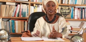 Yassine Fall, ministre sénégalaise de l'Intégration africaine et des Affaires étrangères Yassine Fall, ministre sénégalaise de l'Intégration africaine et des Affaires étrangères