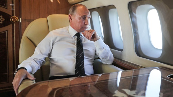 Le président Poutine dans le "Air Force One" russe
