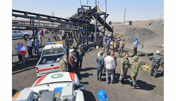 Iran: plus de 50 morts dans l'explosion d'une mine de charbon Iran: plus de 50 morts dans l'explosion d'une mine de charbon