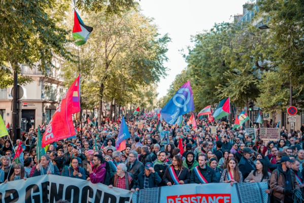 Plusieurs milliers de personnes manifestent en France en "solidarité avec les peuples palestinien et libanais" Plusieurs milliers de personnes manifestent en France en "solidarité avec les peuples palestinien et libanais"