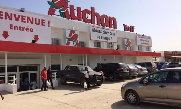 Un magasin Auchan à Dakar (Sénégal) Un magasin Auchan à Dakar (Sénégal)