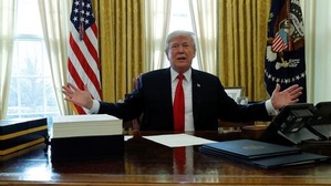 « Vous êtes viré » : Les anciens responsables limogés par Donald Trump au cours de son premier mandat « Vous êtes viré » : Les anciens responsables limogés par Donald Trump au cours de son premier mandat