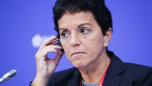 Suez annonce le départ de sa PDG et la réorganisation de sa gouvernance Suez annonce le départ de sa PDG et la réorganisation de sa gouvernance