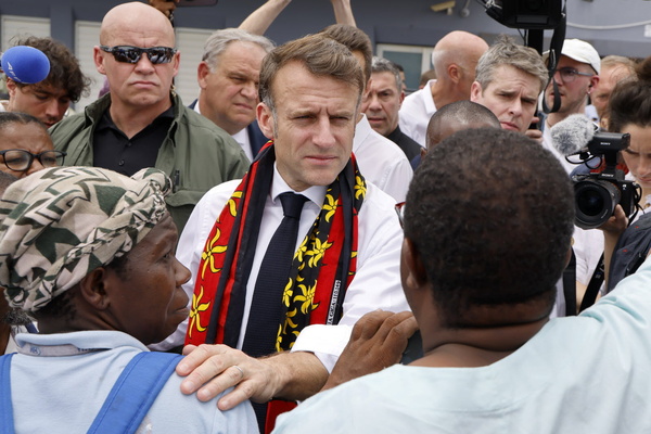 Un Macron à cran dérape à Mayotte : « Si ce n’était pas la France, vous seriez dix mille fois dans la merde »