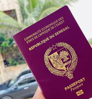 Le passeport ordinaire sénégalais va passer de 5 a 10 ans de validité. Le passeport ordinaire sénégalais va passer de 5 a 10 ans de validité.