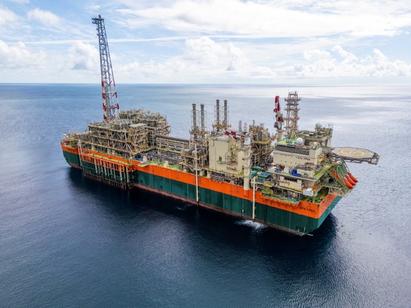 Le navire flottant FPSO de BP pour le projet GTA est sur place depuis juin 2024 Le navire flottant FPSO de BP pour le projet GTA est sur place depuis juin 2024
