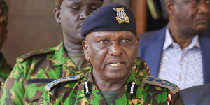 L'inspecteur général de la police kenyane Douglas Kanja L'inspecteur général de la police kenyane Douglas Kanja