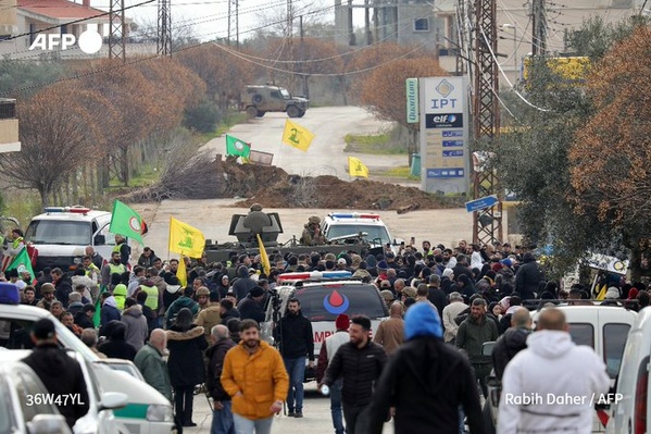 Sud du Liban - L'armée israélienne ouvre le feu sur des centaines de Libanais qui revenaient chez eux, 22 morts Sud du Liban - L'armée israélienne ouvre le feu sur des centaines de Libanais qui revenaient chez eux, 22 morts
