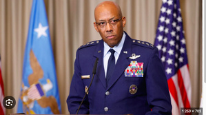 Trump remplace le chef d’état-major de l’armée américaine Trump remplace le chef d’état-major de l’armée américaine