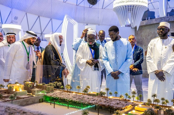 Le président Faye au Musée dédié au prophète Mouhamad (PSL) Le président Faye au Musée dédié au prophète Mouhamad (PSL)