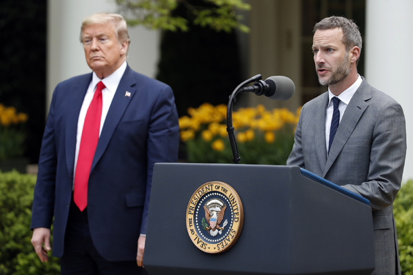 Adam Boehler aux cotés de Donald Trump à la Maison Blanche Adam Boehler aux cotés de Donald Trump à la Maison Blanche