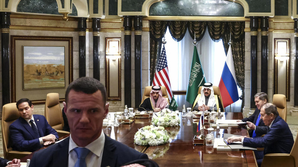 La Russie attend "quelques progrès" lors des négociations lundi avec les Américains La Russie attend "quelques progrès" lors des négociations lundi avec les Américains