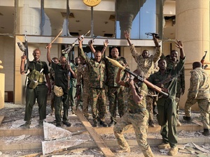 Khartoum proteste contre son exclusion d’une conférence sur la guerre au Soudan prévue à Londres Khartoum proteste contre son exclusion d’une conférence sur la guerre au Soudan prévue à Londres