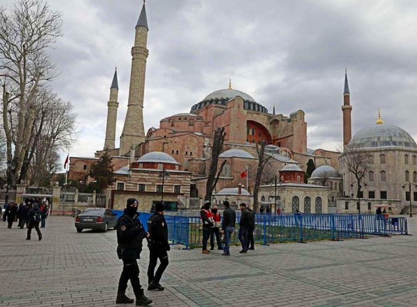 A Istanbul (photo), le séisme n'a fait ni dégâts ni victimes, selon les autorités turques. A Istanbul (photo), le séisme n'a fait ni dégâts ni victimes, selon les autorités turques.