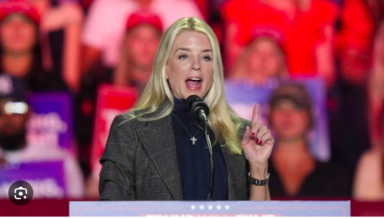 Pamela Bondi, la ministre de la Justice (DoJ) de Donald Trump